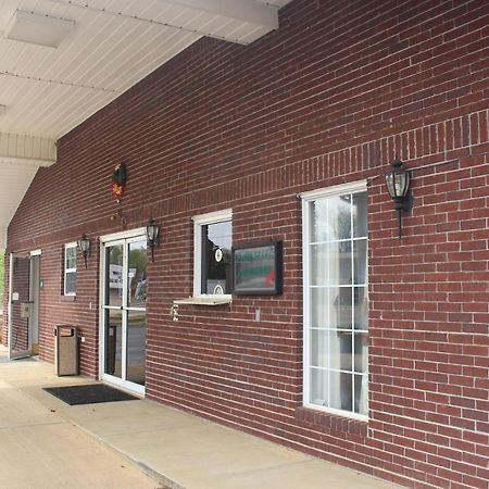 Deerfield Inn Adamsville Екстериор снимка
