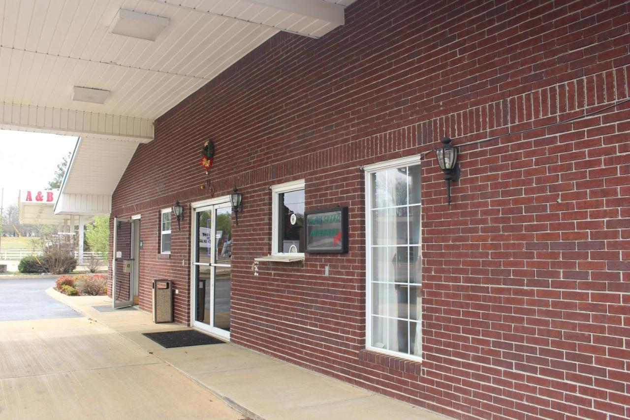 Deerfield Inn Adamsville Екстериор снимка