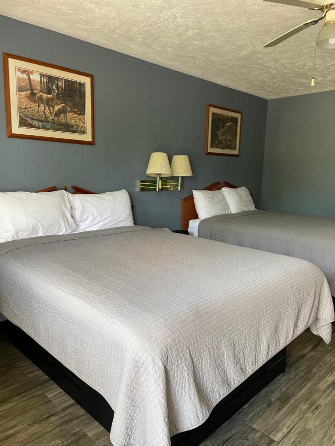 Deerfield Inn Adamsville Екстериор снимка