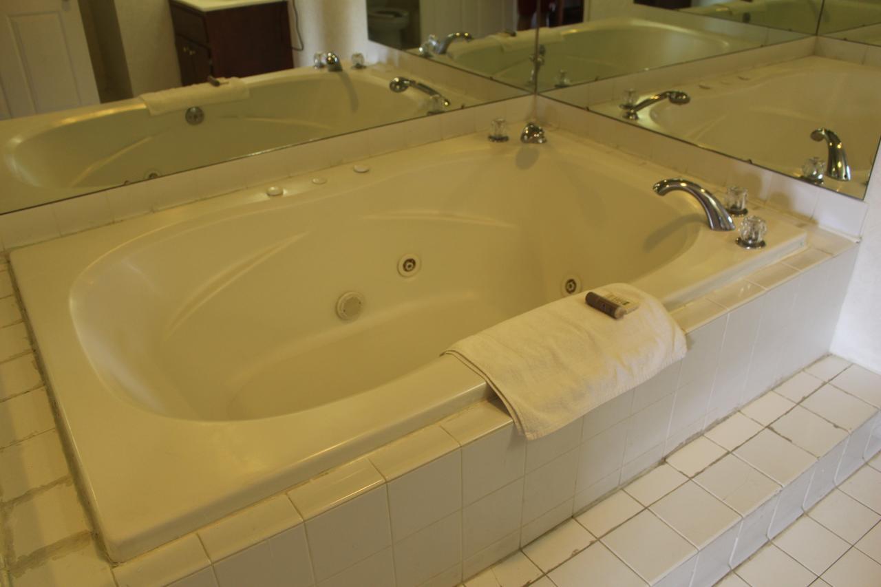 Deerfield Inn Adamsville Екстериор снимка